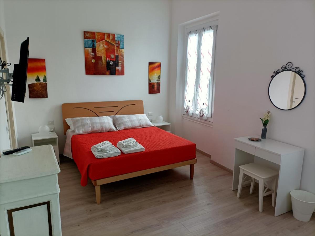 Affittacamere Il Chiostrino Guest House ฟลอเรนซ์ ภายนอก รูปภาพ