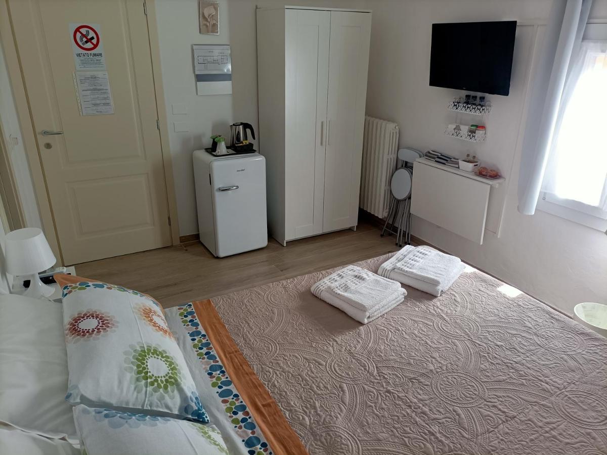 Affittacamere Il Chiostrino Guest House ฟลอเรนซ์ ภายนอก รูปภาพ